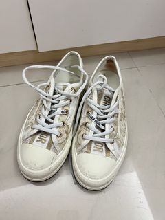 （分類：）位於 。 由 bellbellball26 提交（商品編號 1462745504，圖片 1）。簡介： 。