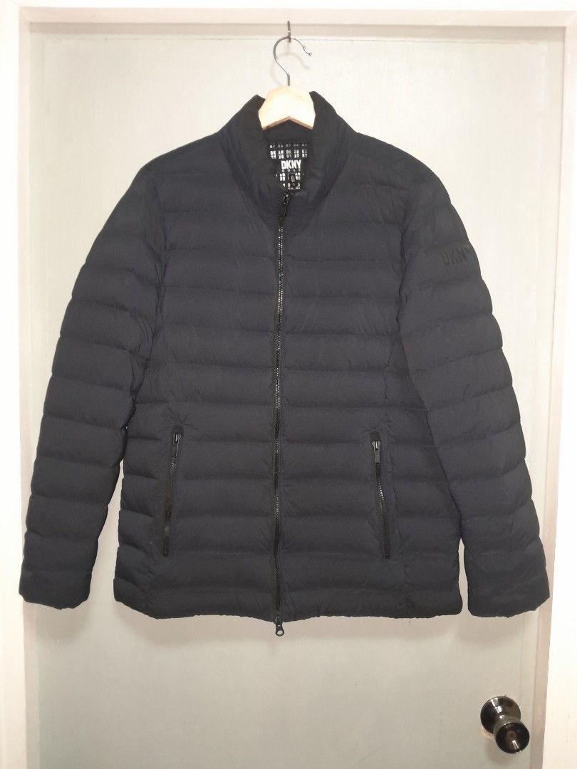 DKNY PUFFER GOLF JACKET (Category: Coats, Jackets and Outerwear) located in Alburquerque. Submitted by zkethrifter (Listing ID 1462840171, Image 1). Description: ACTUAL DIMES 22W X 27L EXCELLENT NO ISSUE DM.