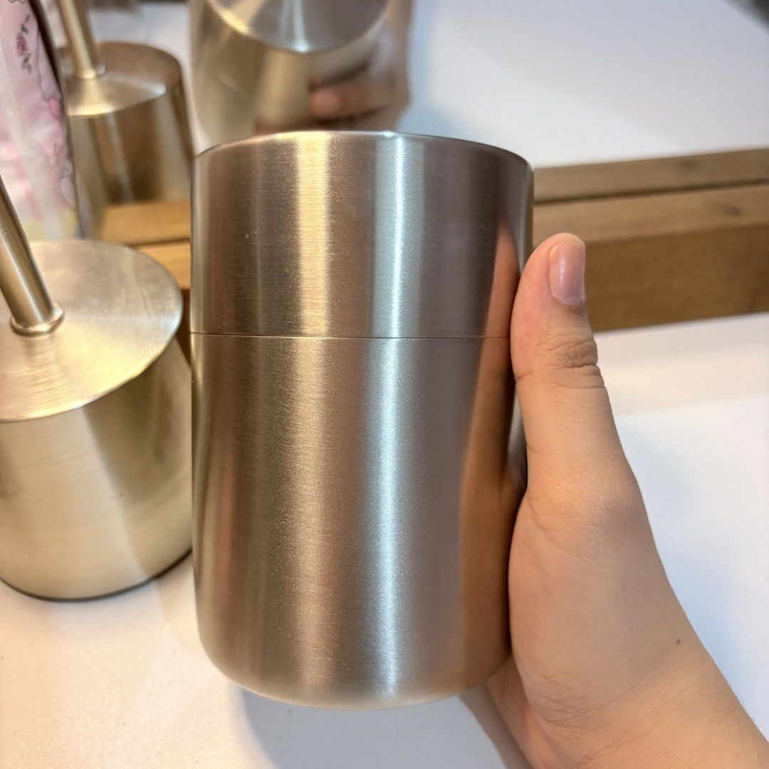 Double lid steel container (Category: Coffee & Tea Tableware) located in Narvacan. Submitted by x.jxyce (Listing ID 1462815260, Image 1). Description: rfs: decluttering loc: taguig mod: lalamove mop: gcash / bdo.