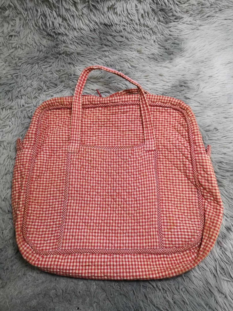 Double Top handle Gingham Tote Bag (Category: Tote Bags) located in Santa Cruz. Submitted by jmy_surplus.2 (Listing ID 1462704483, Image 1). Description: Size ; L - 16 W - 17.4 Color ; Red Type ; Tote Bag Brand ; No Brand Material ; Nylon Style ; Striped Pattern Zipper Closure Tote Bag LR 129 JMY 5 Batch #222.