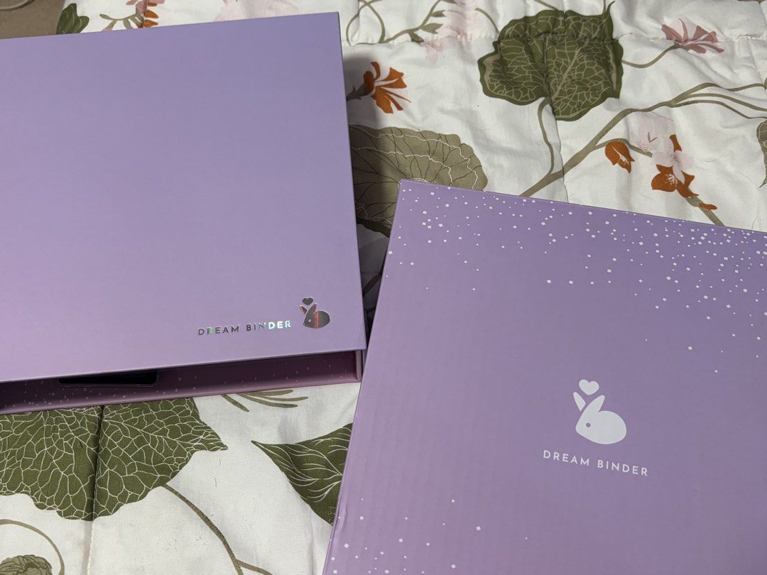Dream Binder A5 XL Stellar (Purple-Pink) (Category: Other Stationery & Craft) located in Manila. Submitted by lostmachiatto (Listing ID 1462704939, Image 1). Description: mint condi can do sdd around mm ~ can do j&t x rush shipping mop: gcash.