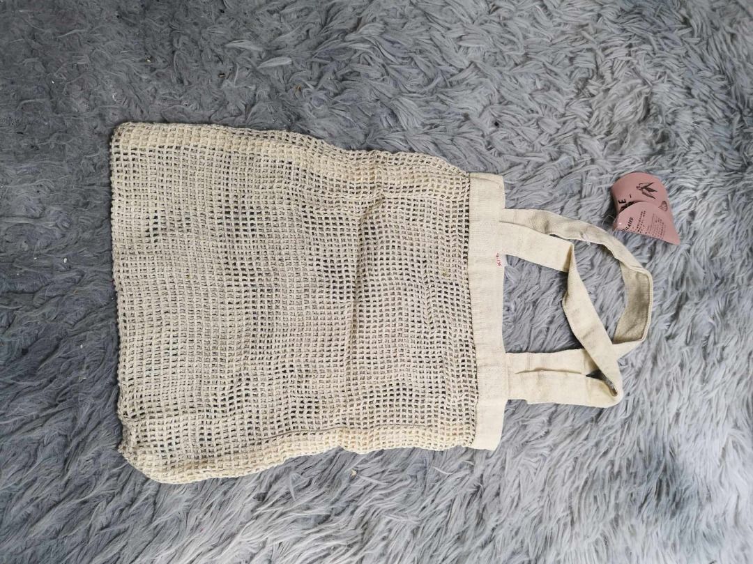 Dual Shoulder Strap Cream Colored Mesh Net Tote Bag (Category: Tote Bags) located in Santa Cruz. Submitted by jmy_surplus.2 (Listing ID 1462789943, Image 2). Description: Size ; L - 11.4 W - 10 Color ; Cream Type ; Tote Bag Brand ; No Brand Material ; Synthetic Style ; Mesh Net Durable Tote bag LR 129 JMY 5 Batch #222.