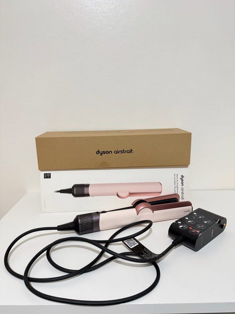 Dyson Airstrait - Ceramic Pink (Category: Hair) located in Taguig. Submitted by silentshark_406592 (Listing ID 1462728922, Image 1). Description: FOR SALE: Dyson Airstrait – Ceramic Pink 🎀 Bought July 2025 at Dyson SM Aura for ₱34,900 Selling for ₱19,000 only! ✨ No issues, in good working condition ✨ Reason for selling: I mostly use my blower na lang Letting this go to someone who’ll get more use out of it. DM for inquiries!.