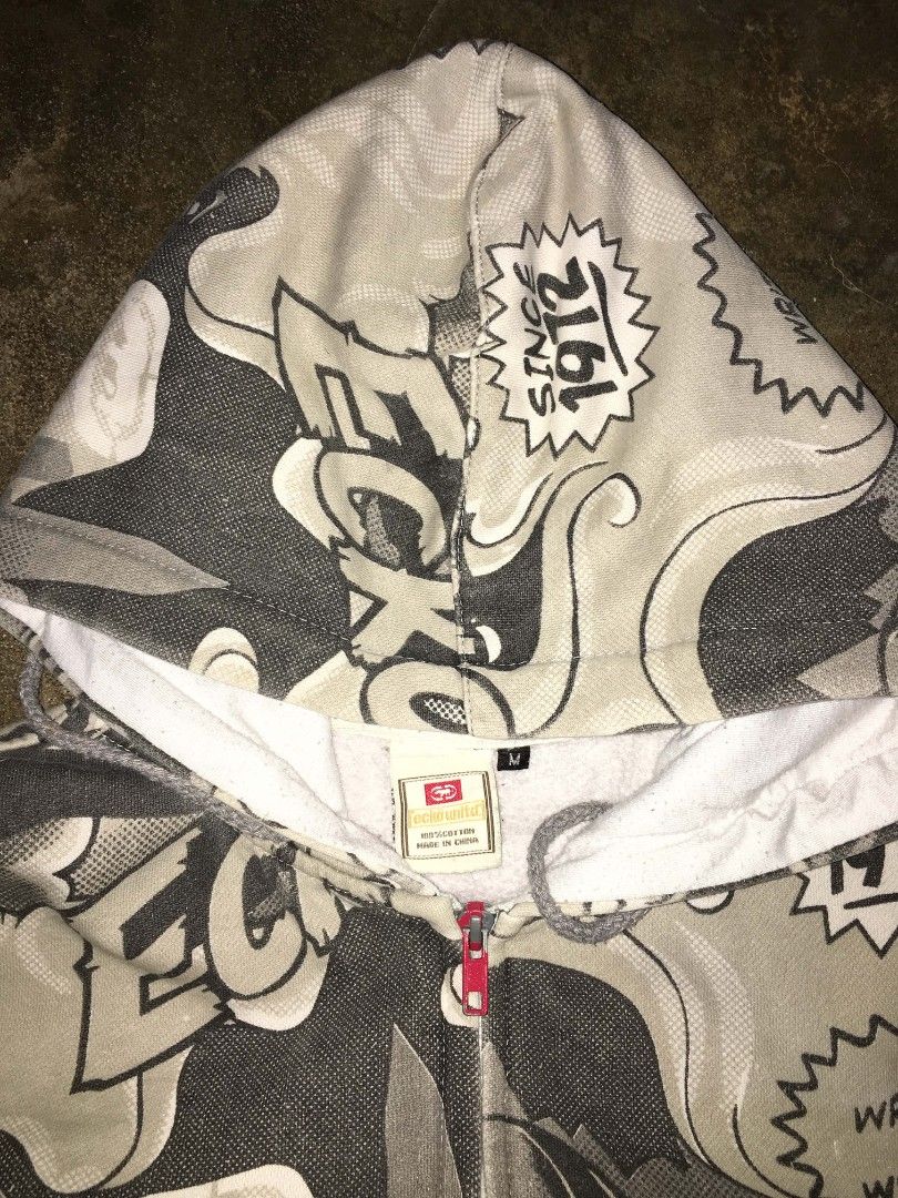 ECKO GRSFFITI HEARING OFFERS (Category: Coats, Jackets and Outerwear) located in Manila. Submitted by dawgieseb (Listing ID 1462352079, Image 2). Description: FREESHIP 1,500 ship rushh PRISTINE CONDITION WAG NA BARATIN PLEASE ISSUE:MINIMAL LINTS HINDI NOTICEABLE 22X28.