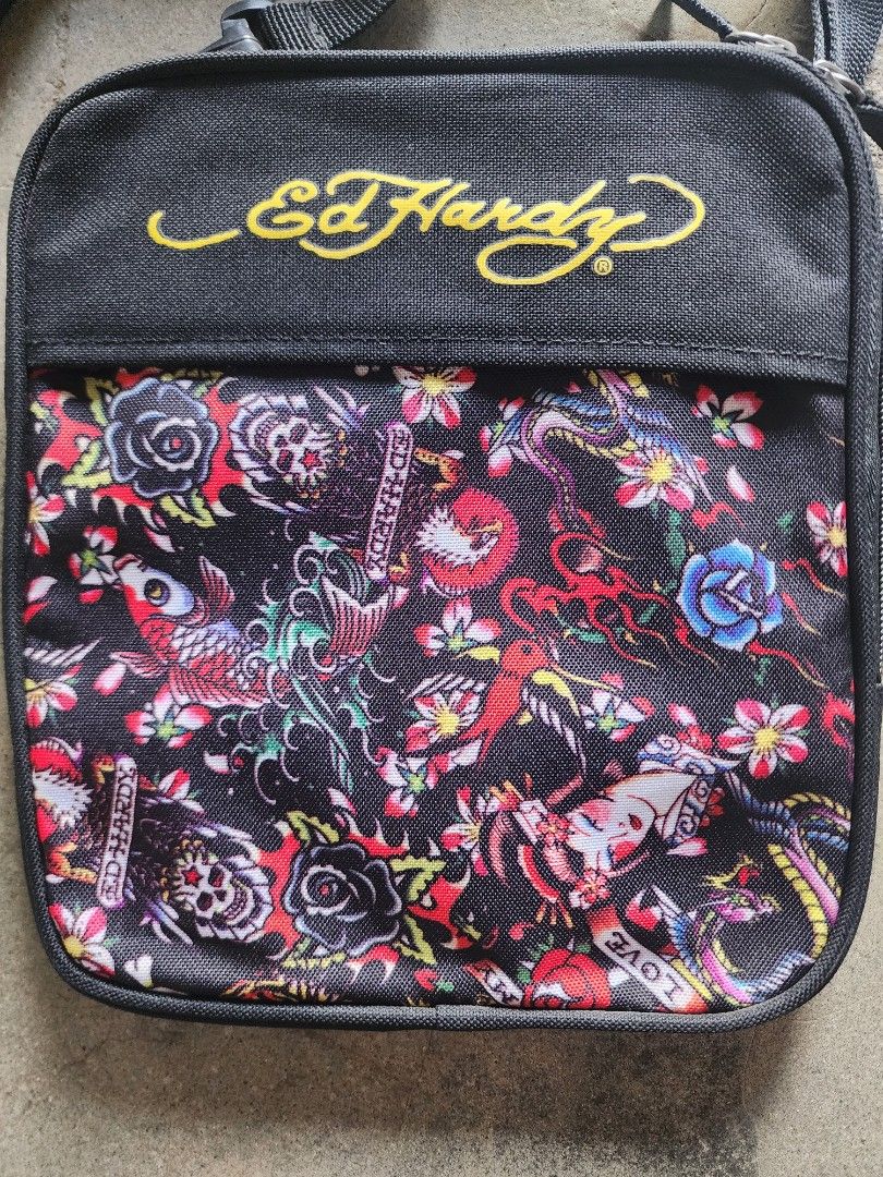 Ed Hardy sling bags (Category: Sling Bags) located in Real. Submitted by raphy2019 (Listing ID 1462721285, Image 2). Description: .