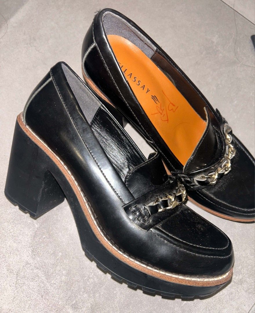 Ellassay Black Platform Loafers | 37 (Category: Loafers) located in Makati City. Submitted by cher._. (Listing ID 1462860121, Image 1). Description: 4inch heels.