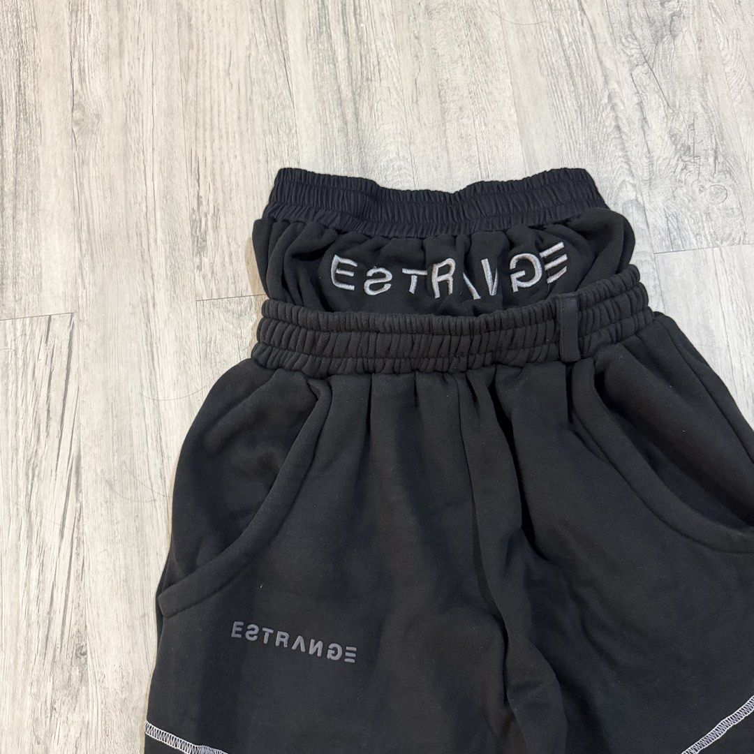 Estrange Double Sweat Pants (Category: Joggers) located in Manila. Submitted by wornagainstudios2 (Listing ID 1462846248, Image 3). Description: 28-36x42.