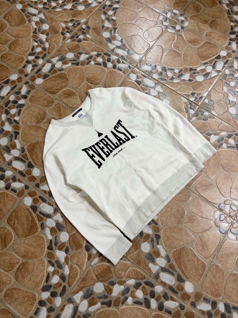 Everlast x Niko and... Collaboration Sweatshirt (Category: Coats, Jackets and Outerwear) located in Caloocan City. Submitted by 13th.basement (Listing ID 1462789565, Image 1). Description: Everlast and Niko and.. collaboration - White sweatshirt - Features Everlast and Niko and.. collaboration - Classic crew neck design - Ideal for comfortable and stylish casual wear -size 3 on tag 21.5W/26 L issue: stains ₱699 only MEETUP AROUND PANGHULO MALABON
