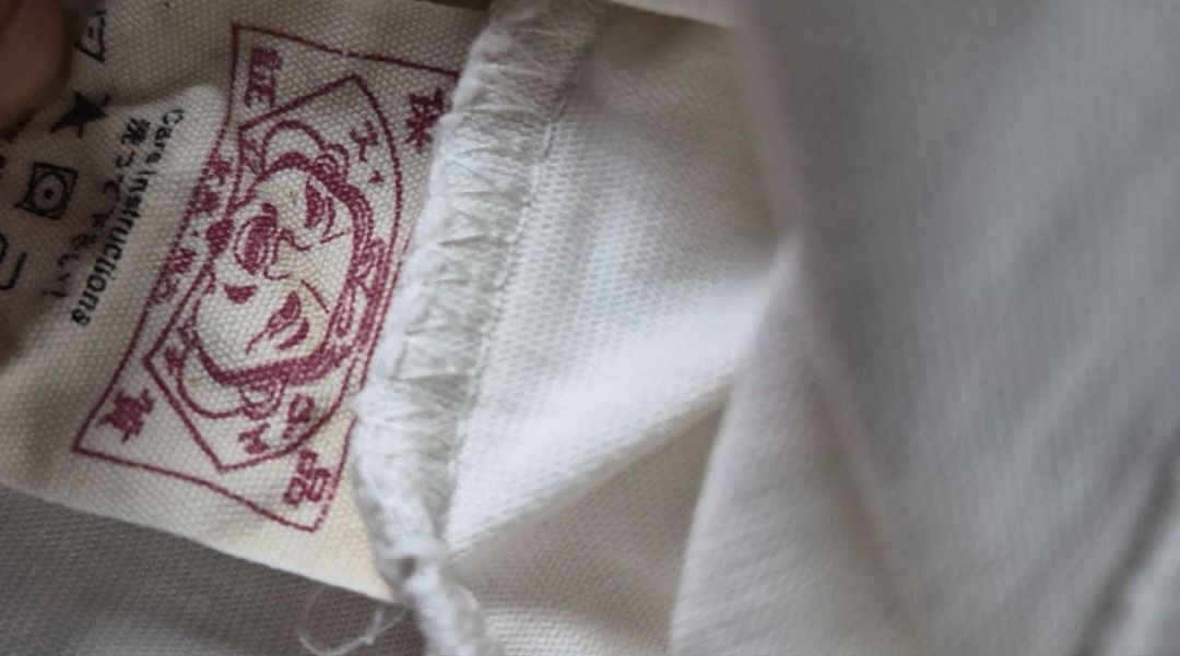 EVISU DENIM T-Shirt Graphic Print (Category: Tshirts & Polo Shirts ) located in Taguig. Submitted by regimennn (Listing ID 1462856624, Image 3). Description: Evisu Denim 1991 White Graphic Shirt Loose Fit. 20 x 24.