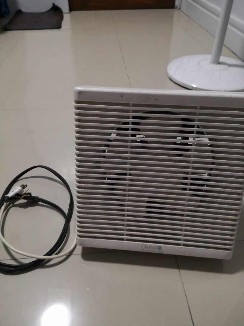 Exhaust fan (Category: Looking For) located in Marikina City. Submitted by lotsofdeclutter (Listing ID 1462783124, Image 1). Description: Sf by client at marikina.
