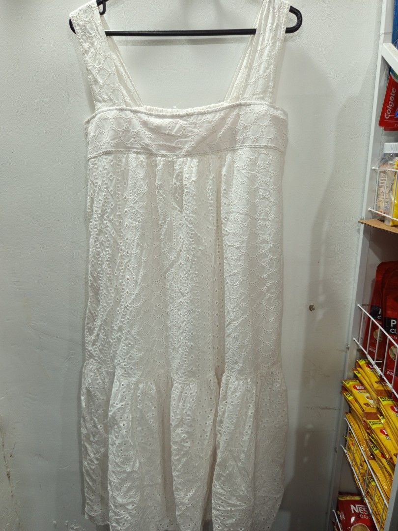 Eyelet dress (Category: Dresses) located in Cavite. Submitted by alliahscloset2.2 (Listing ID 1462756136, Image 1). Description: .