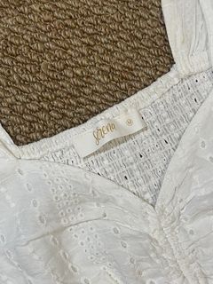 (Category: ) located in . Submitted by miafml-closet-cleanout (Listing ID 1462762385, Image 1). Description: .