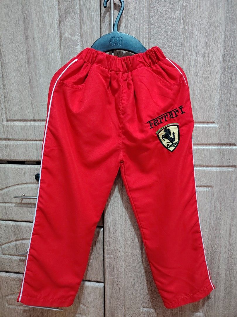 Ferrari Costume Set with Cap (Category: Babies & Kids Fashion) located in General Trias. Submitted by janey0930 (Listing ID 1462863219, Image 1). Description: Ferrari Costume with Cap, Size M. Good for 5-7 or younger depending on kids built..