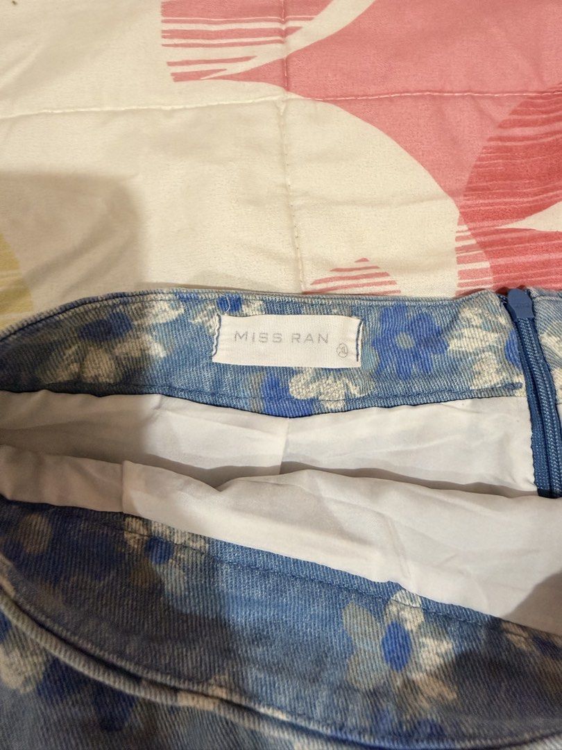 Floral Denim Short Skirt (Category: Skirts) located in Manila. Submitted by itskattsss (Listing ID 1462871223, Image 2). Description: pm me for ww photos or my measurements rfs: decluttering mop: bank transfer, gcash, maribank.