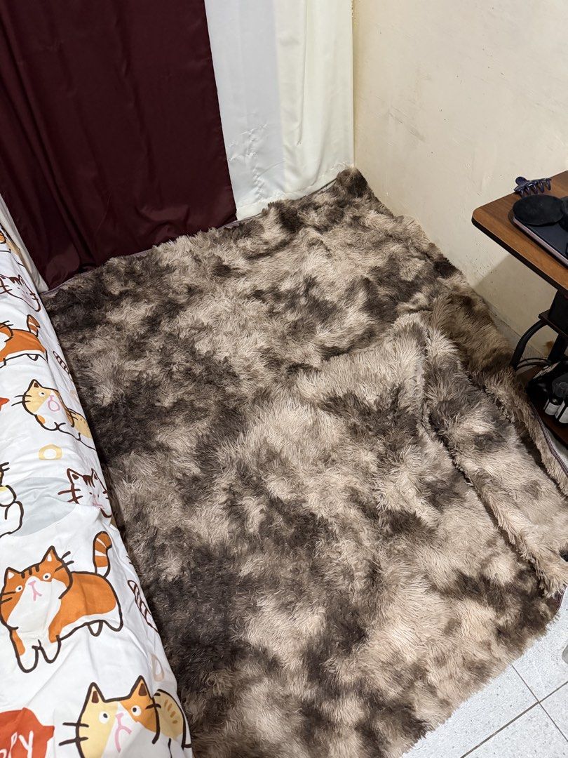 Fluffy Tie-Dye Rug - Brown and Beige (Category: Carpets, Mats & Flooring) located in Caloocan City. Submitted by rohllee (Listing ID 1462725147, Image 2). Description: - Super soft and fluffy texture - Stylish tie-dye pattern in brown and beige - Creates a cozy atmosphere in any room - Perfect for living rooms and bedrooms - Easy to maintain and clean.
