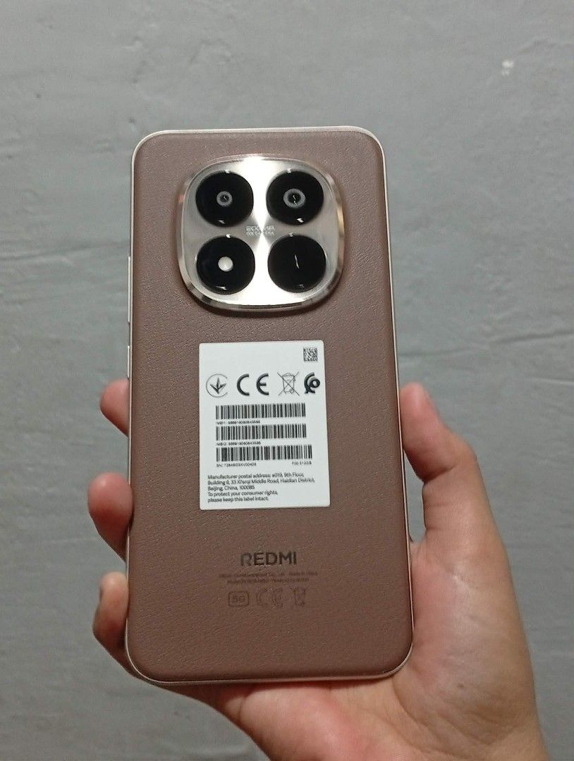 For swap sa may add cash (Category: Xiaomi) located in Manila. Submitted by bela67394 (Listing ID 1462853464, Image 3). Description: 4 month old with box and charger 📱 Display: 6.83-inch AMOLED, 120Hz refresh rate ⚙️ Processor: Snapdragon 7s Gen 4 📸 Camera: 200MP High-resolution main camera 🔋 Battery: Large capacity 6,500mAh with fast charging support 📦 Storage/RAM: 512GB storage paired with 12GB RAM.