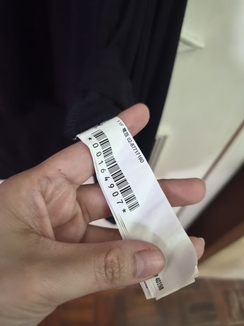 Forever 21 - Black Strecth Top (XXL) (Category: Longsleeves) located in Las Pinas. Submitted by ajbash (Listing ID 1462722516, Image 3). Description: .