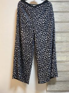 (Category: ) located in . Submitted by yc.shoppemnl (Listing ID 1462731564, Image 1). Description: .