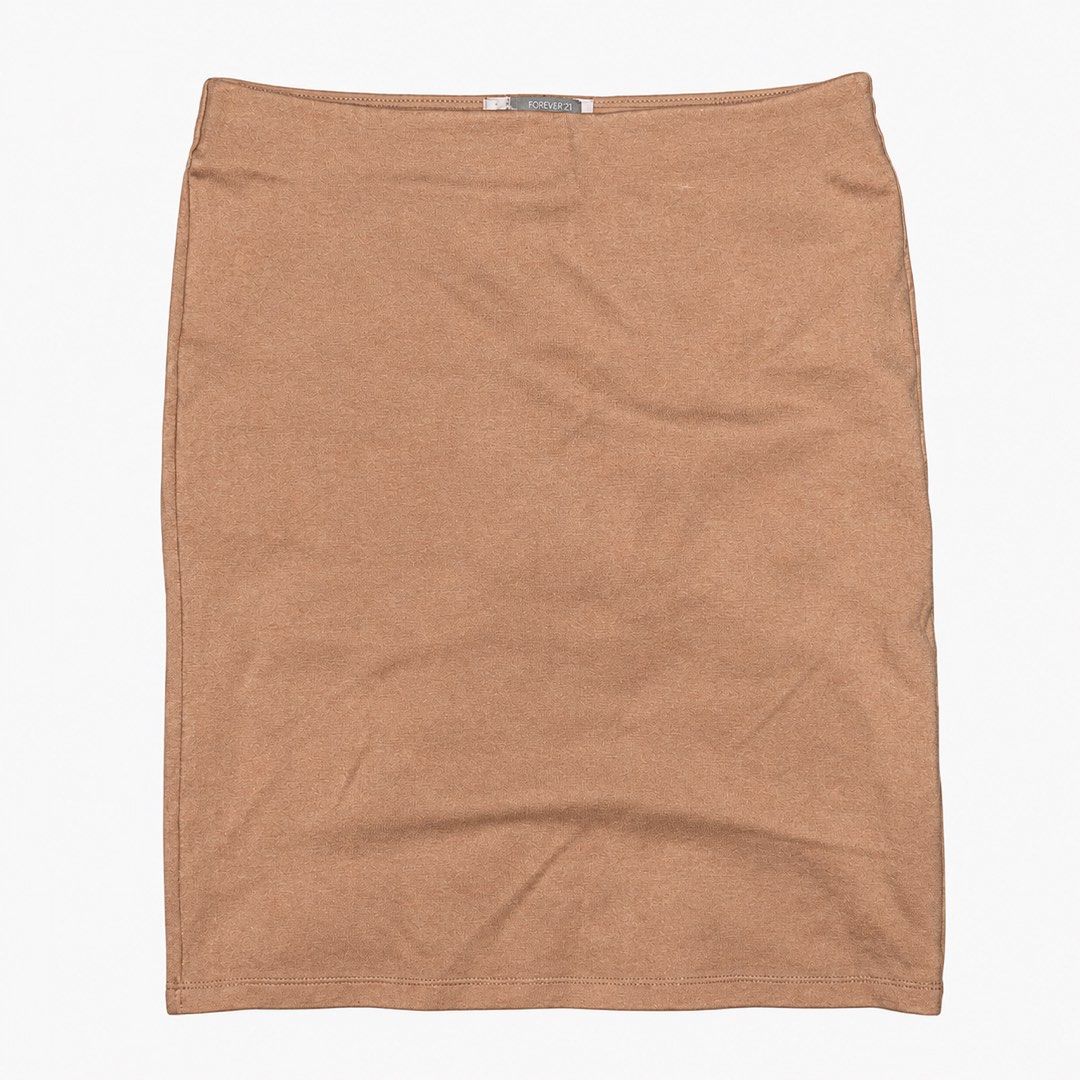 Forever 21 Pencil Skirt (Category: Skirts) located in Marikina City. Submitted by prelovedbydee. (Listing ID 1462878447, Image 1). Description: - tag size - stretchy material - garterized waistband - color: light brown / cream can negotiate ☺️.