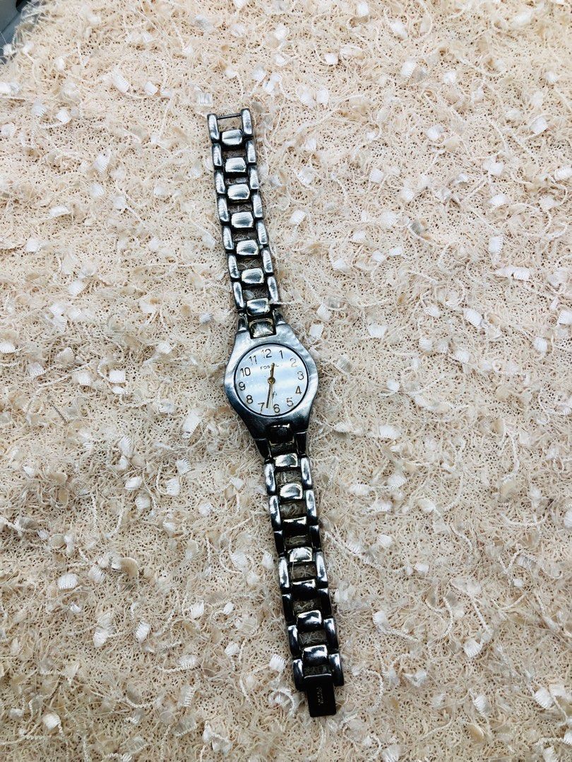 Fossil (Category: Women's Watches) located in Cavite. Submitted by onstuffs_19 (Listing ID 1462866585, Image 3). Description: .