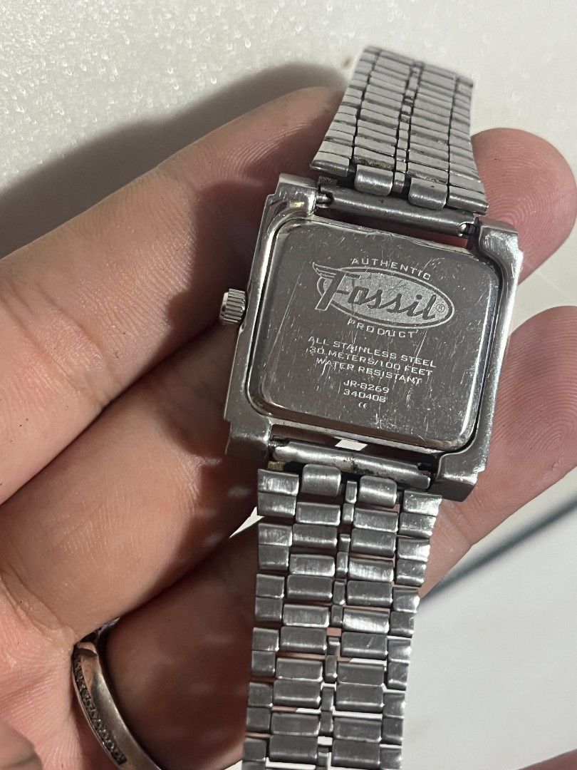 FOSSIL VINTAGE SWISS (Category: Women's Watches) located in Manila. Submitted by bozzvash (Listing ID 1461920839, Image 2). Description: no issue ready to wear swiss machine tondo manila.