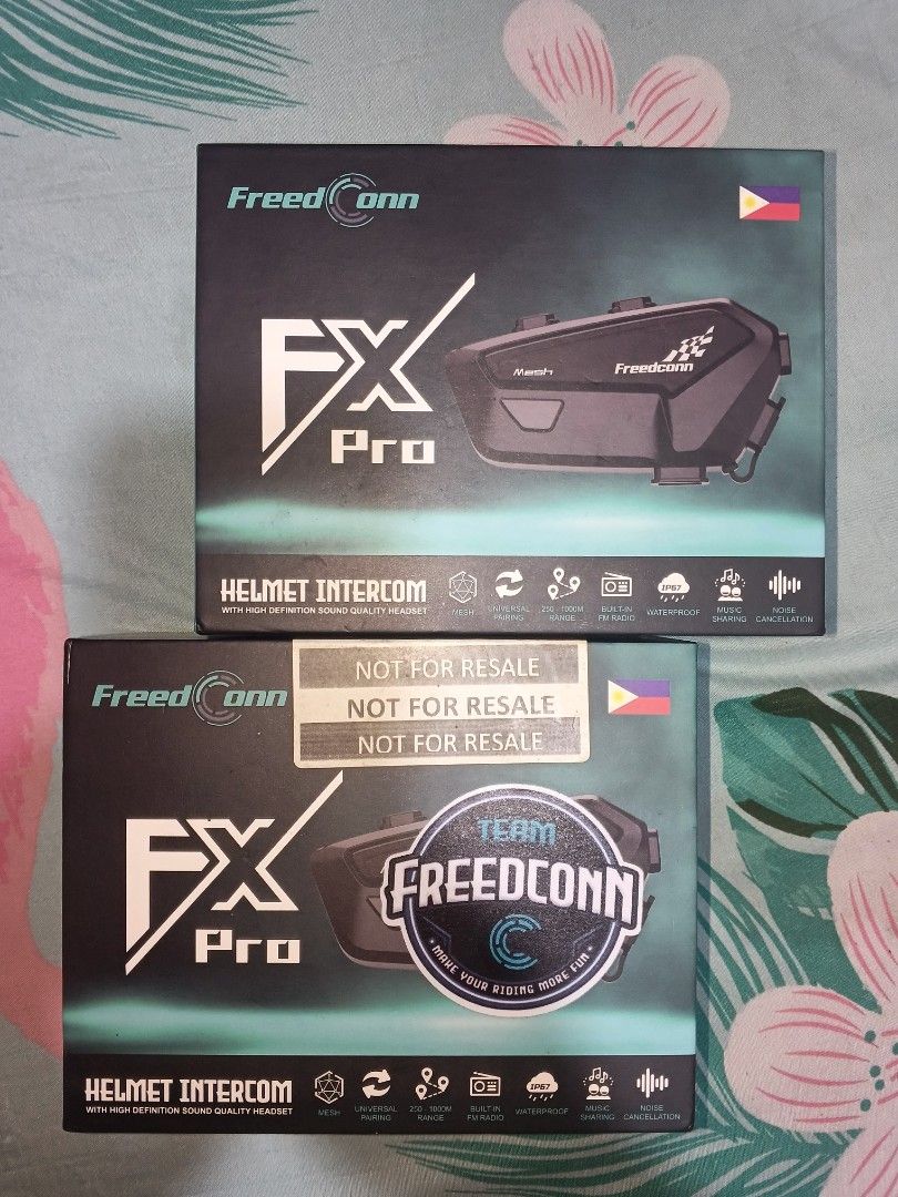 Freedconn FX Pro Helmet Intercom (Category: Helmets and other Riding Gears) located in Caloocan City. Submitted by xrgnld29 (Listing ID 1462803508, Image 3). Description: - Freedconn FX Pro Helmet Intercom System - High Definition Sound Quality - Mesh Intercom & Universal Pairing - Up to 1000m Range - Built-in FM Radio - Waterproof & Noise Cancellation - Includes Original Packaging - Warranty Receipt dated 06-11-2025.