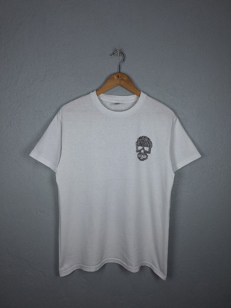 FTP Skull Graphic Shirt - NO LP (Category: Tshirts & Polo Shirts ) located in Sibulan. Submitted by studioxano (Listing ID 1462761451, Image 2). Description: FTP Skull Graphic Shirt NO LP FIX PRICE -P1,500 + SF Size M length 27.5 / Width 19.8 Excellent condi 9.5/10 color rate no issue Loc: Dumaguete city.