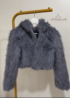 (Category: ) located in . Submitted by clothique.ph (Listing ID 1462702310, Image 1). Description: .