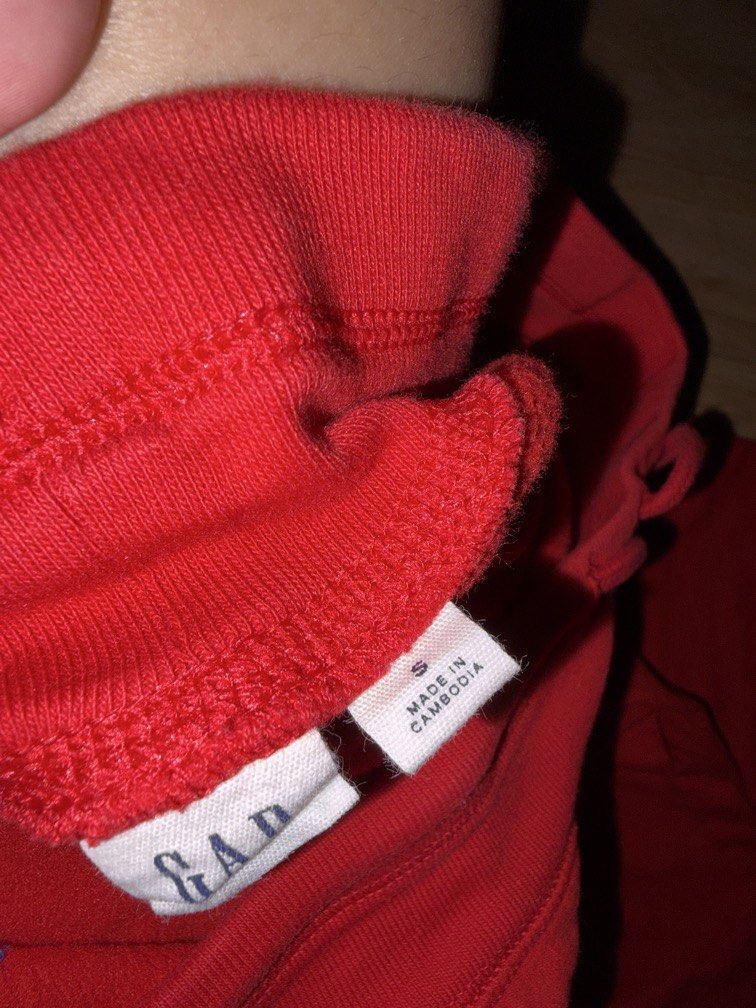 GAP cuffed sweatpants (Category: Other Bottoms) located in Binan City. Submitted by luckyocean_d8d4d8 (Listing ID 1462859282, Image 2). Description: .