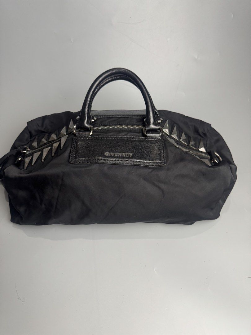 Givenchy - Studded Nylon - Handbag (Category: Luxury Bags & Wallets) located in San Pablo. Submitted by hiddenrygn (Listing ID 1462724816, Image 1). Description: Givenchy - Studded Nylon - Handbag Rank A No flaws Excellent condition Authentic DM!.