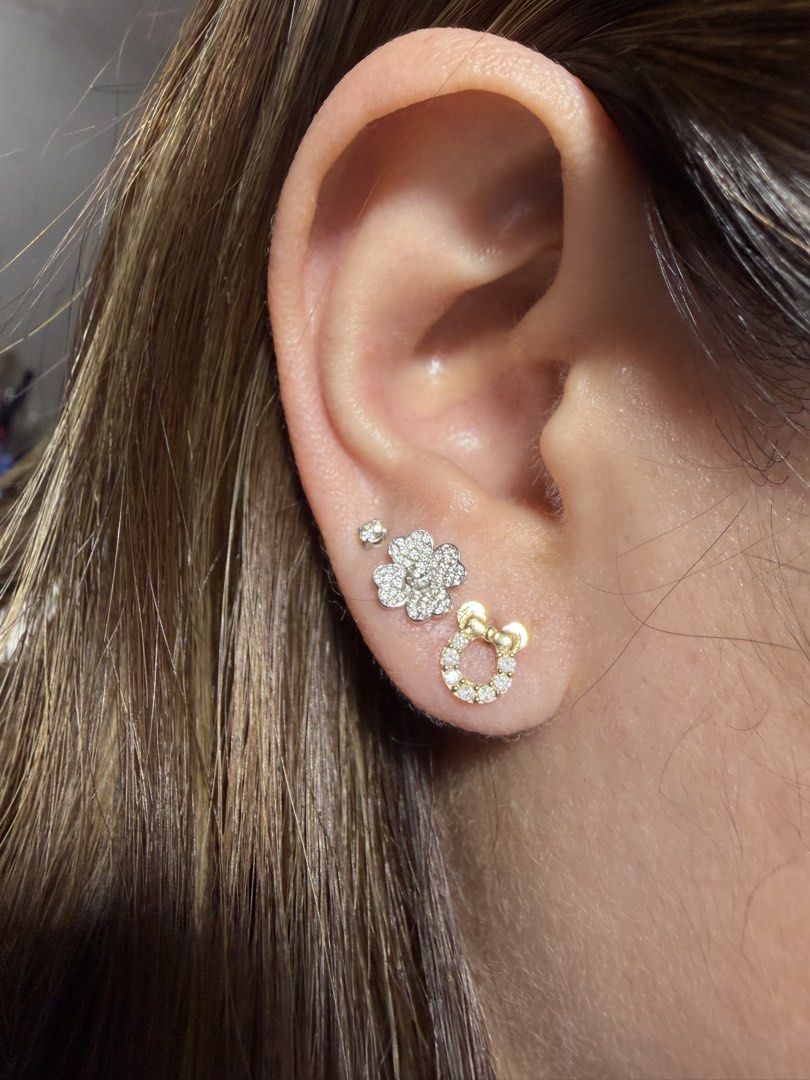 Gold Bow Stud Earrings with Diamonds (Category: Earrings) located in Quezon City. Submitted by she_101279 (Listing ID 1462796891, Image 2). Description: - 18k Japan Cute bow-shaped stud earrings - Adorned with small, sparkling diamonds - Sits nicely on the ear (see second photo) - Adds subtle sparkle to your everyday look - Comes with a red jewelry box.