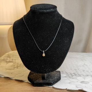 (Category: ) located in . Submitted by prelovedjewelries (Listing ID 1462696529, Image 1). Description: .