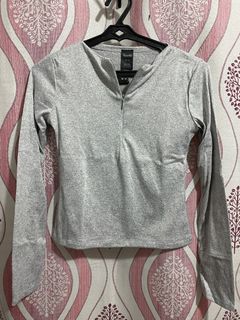 (Category: ) located in . Submitted by vhies_closet24 (Listing ID 1462727109, Image 1). Description: .