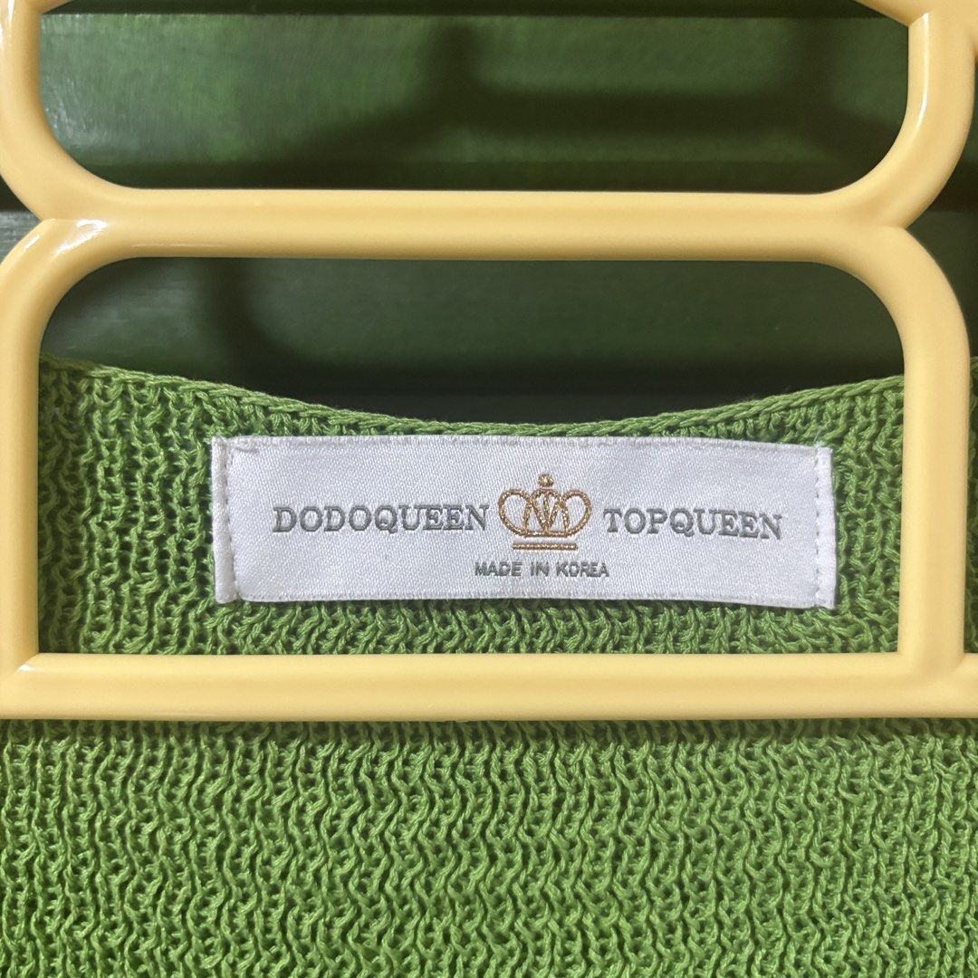 Green Button-Up Knit Vest (Category: Sleeveless) located in Ilagan. Submitted by ystroberry (Listing ID 1462794558, Image 2). Description: - Versatile: Great for layering over any outfit - last button has defect, can be replaced naman fits S-M.