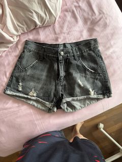 (Category: ) located in . Submitted by corrrn (Listing ID 1462773640, Image 1). Description: .