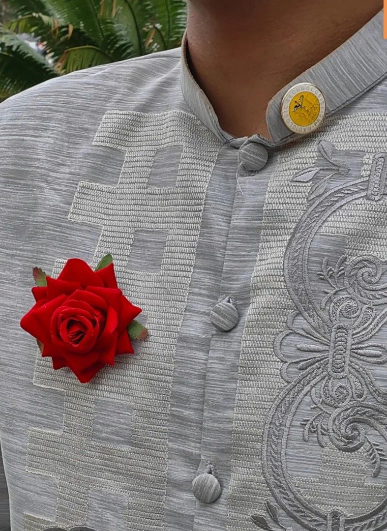 Grey Modern Coat Barong Chinese Collar (Category: Coats, Jackets and Outerwear) located in Las Pinas. Submitted by jarrchiee (Listing ID 1462767561, Image 2). Description: - Red rose brooch not included - Size large, can fit 65kg to 75kg men - used once.