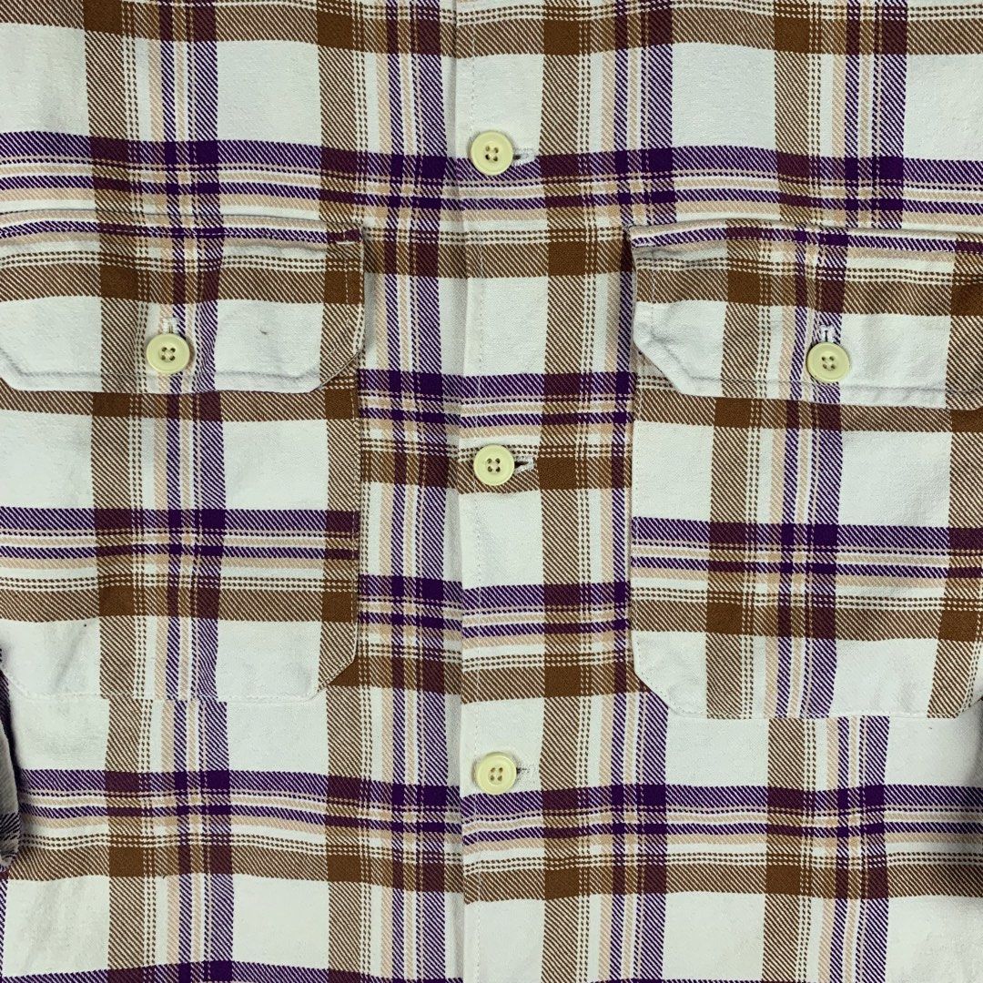 GU CPO Oversized Flannel Shirt Jacket (Category: Coats, Jackets and Outerwear) located in Baguio. Submitted by vintage_lurker (Listing ID 1462864729, Image 3). Description: Size on tag: Large Width: 25” Length: 30” Issue/s: none Mine: 890 + Shipping fee 📍Payment first policy. no COD or COP 📍All items Washed and Sanitized 🧼 Shoot your offer. I’m all ears‼️ OTHER DETAILS: - Classic plaid flannel shirt - White base with purple and brown plaid pat