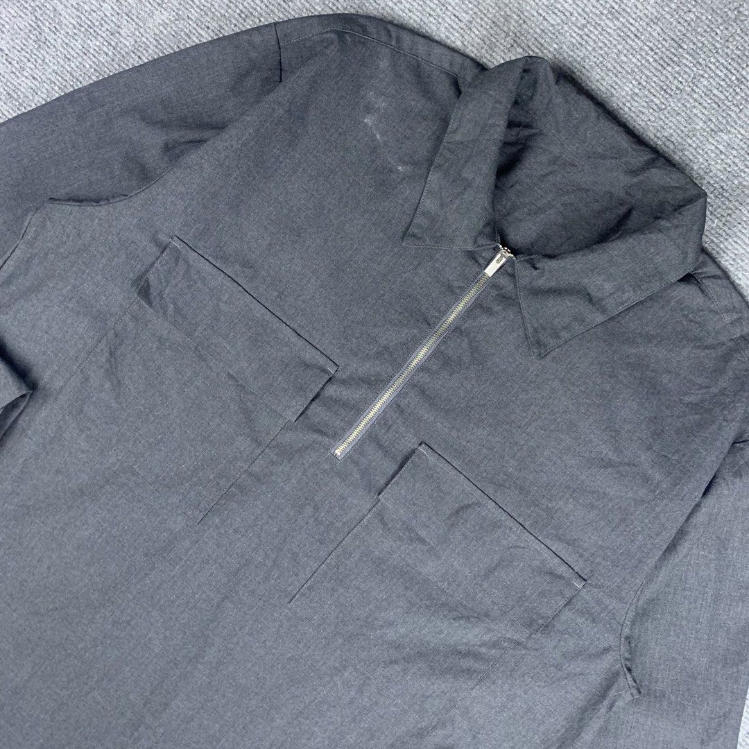 GU Men's Dark Grey Half Zip CPO Overshirt (Category: Tshirts & Polo Shirts ) located in Baguio. Submitted by vintage_lurker (Listing ID 1462864057, Image 2). Description: Size on tag: XL Width: 26” Length: 30” Issue/s: some small scuffs Mine: 690 + Shipping fee 📍Payment first policy. no COD or COP 📍All items Washed and Sanitized 🧼 Shoot your offer. I’m all ears‼️ OTHER DETAILS: - Brand: GU - Color: Dark Grey - Size: XL - Features: Half zip nec