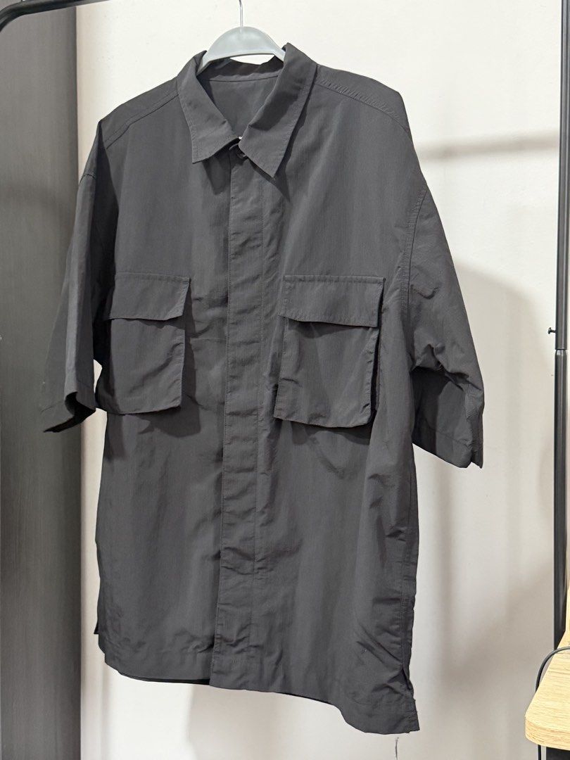 GU Nylon Overshirt BLACK (Category: Coats, Jackets and Outerwear) located in Cavite. Submitted by jauzjauz (Listing ID 1462773798, Image 2). Description: DIMENSIONS: 22.5 x 28.5 LIKE NEW - Brand: GU - Color: BLACK - Material: 100% Nylon - Style: Overshirt Jacket - Features: Two chest pockets, button-up front, short sleeves - Benefits: Great for layering, easy to pack, versatile for everyday wear 950 ONLY!.