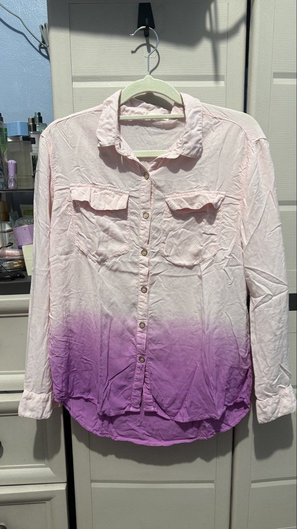 GU Ombre Polo Shirt (Category: Longsleeves) located in Quezon City. Submitted by dinesaur (Listing ID 1462813276, Image 1). Description: .