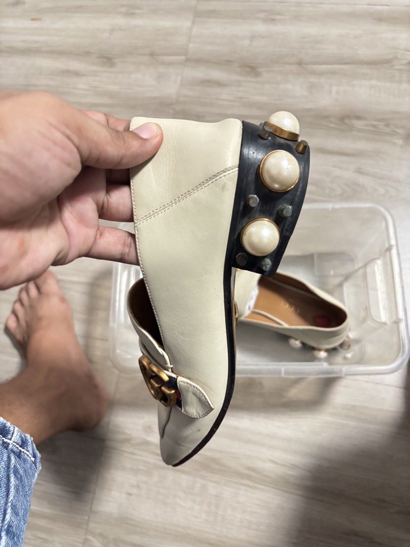 Gucci payton leather (Category: Loafers) located in Cavite. Submitted by cesxyyylll (Listing ID 1462869378, Image 3). Description: Gucci brand Minor issue only .