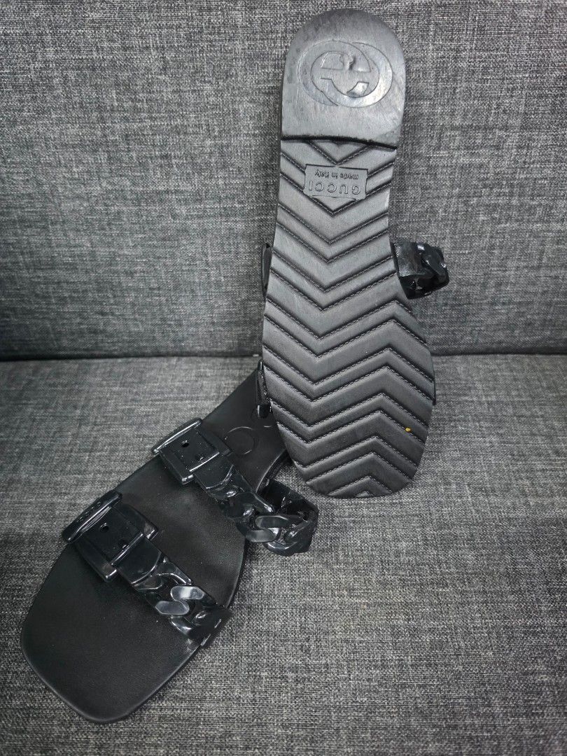 Gucci Flat Sandals (Category: Flats & Sandals) located in General Trias. Submitted by rb_collezione (Listing ID 1462820217, Image 3). Description: Lightly use. Actual Condition as posted.