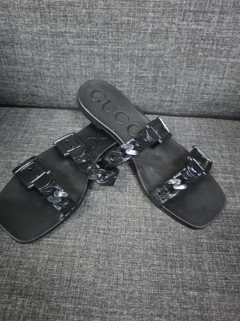 Gucci Flat Sandals (Category: Flats & Sandals) located in General Trias. Submitted by rb_collezione (Listing ID 1462820217, Image 2). Description: Lightly use. Actual Condition as posted.