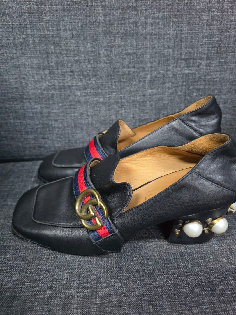 Gucci Shies (Category: Wedges) located in General Trias. Submitted by rb_collezione (Listing ID 1462829252, Image 2). Description: Original Gucci Shoes.