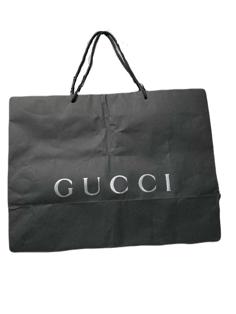Gucci XL paper bag (Category: Activewear) located in Cagwait. Submitted by roundsociety_ph (Listing ID 1462699298, Image 1). Description: .