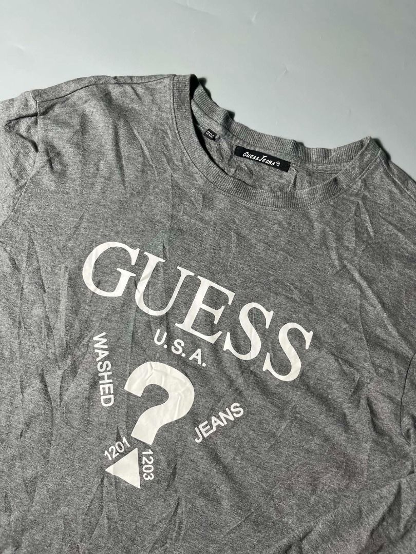GUESS SWEATSHIRT (Category: Coats, Jackets and Outerwear) located in General Santos City (Dadiangas). Submitted by arjay_genita (Listing ID 1462884692, Image 2). Description: ‼️Size XL (23/28) ‼️Excellent condition ‼️Color rate 9.5./10 ‼️No issue.