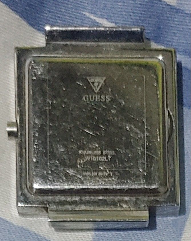 Guess Watch (Category: Looking For) located in Legazpi City. Submitted by chillprincess08 (Listing ID 1462829615, Image 2). Description: Looking For: Watch band/strap for Guess W10102L1 model Replacement is okay as long as its a steel watch band and color black.