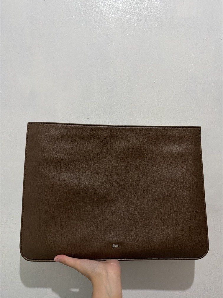 GVN Laptop Sleeve in Espresso (Category: Laptop Bags & Sleeves) located in Manila. Submitted by kkaeze2026 (Listing ID 1462754182, Image 1). Description: .