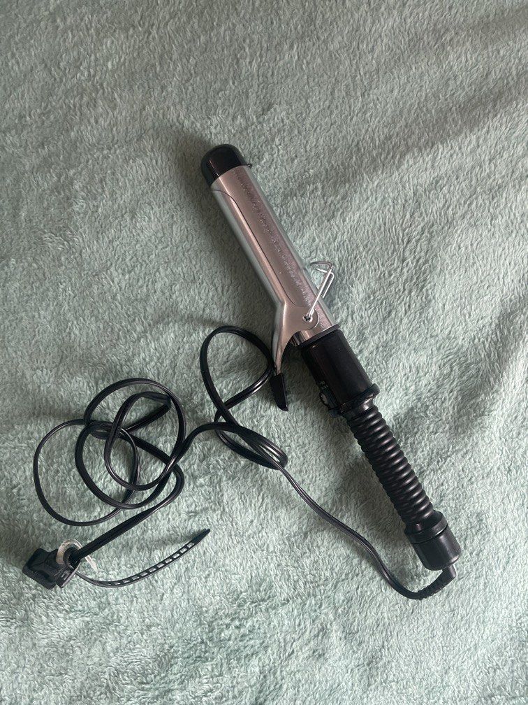 Hair Curlers (Category: Hair) located in Makati City. Submitted by loushhh (Listing ID 1462762329, Image 1). Description: .