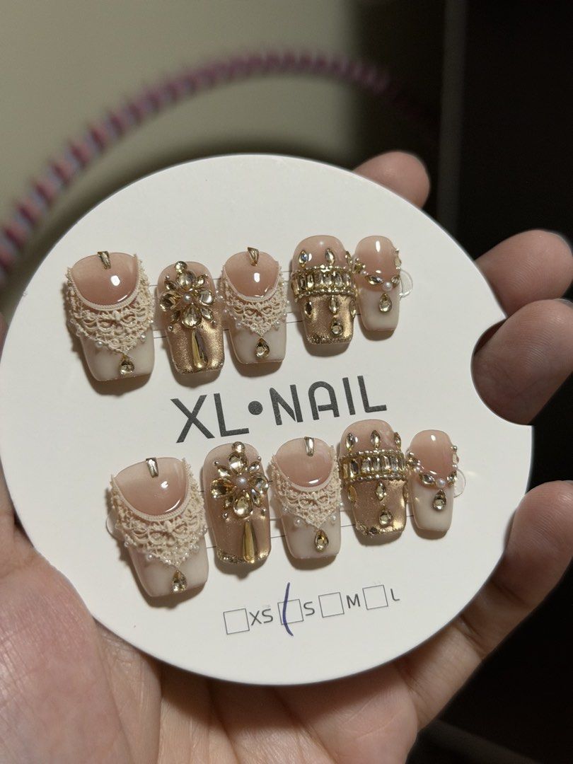 Handmade reusable nails (Square) (Category: Hands & Nails) located in Bacoor. Submitted by editbyl (Listing ID 1462823996, Image 1). Description: Handmade reusable nails in medium-length, square shape and small size..